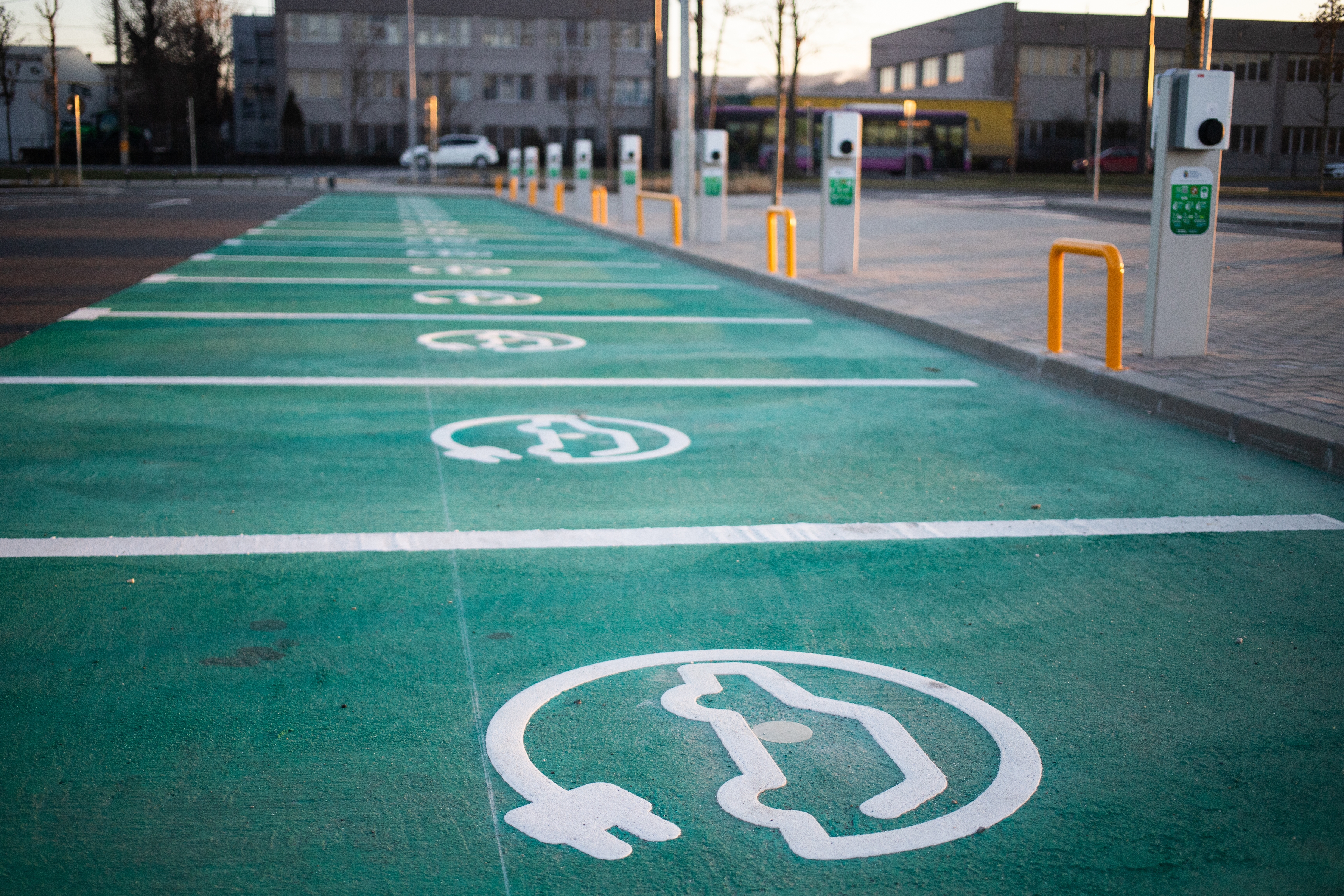 E-Ladeparkplätze für Besucher